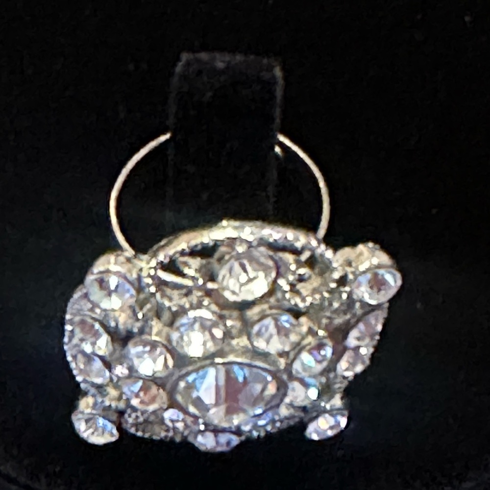 Very pretty Rhinestone Ring - Picture 4 of 6